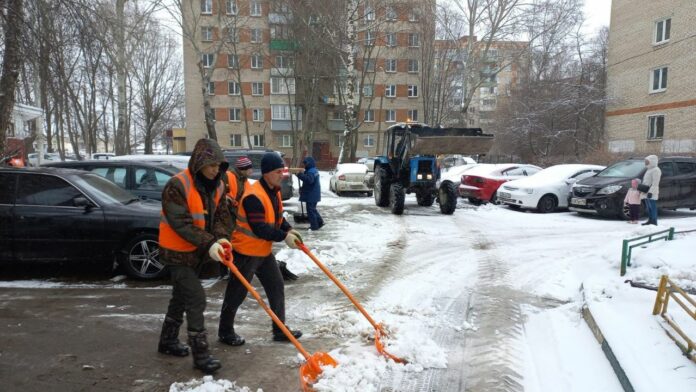 В округе полным ходом идет борьба со стихией