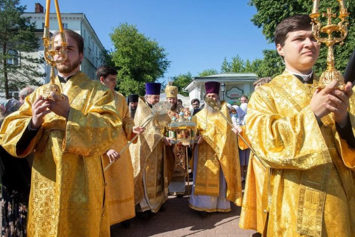 Мощи Святого благоверного князя Александра Невского встретили в Подольске