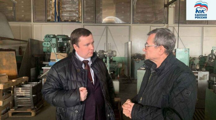 Рабочая встреча на производственном предприятии ООО «Пеликан»