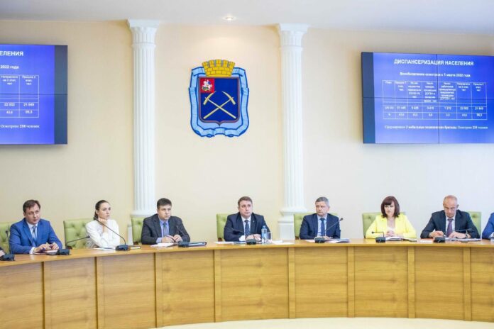 Темы здравоохранения, транспорта и содержания территорий обсудили на аппаратном совещании в администрации муниципалитета