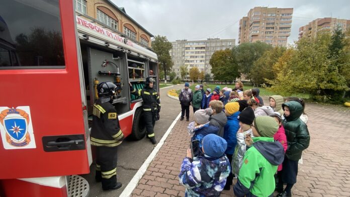 Открытый урок безопасности провели огнеборцы для школьников Подольска