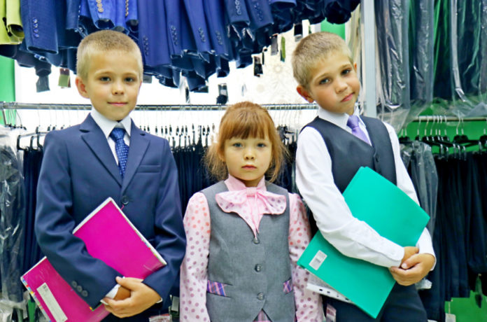 К сведению подольчан: выплате на обучающегося, предоставляемой многодетной семье на приобретение одежды ребенку