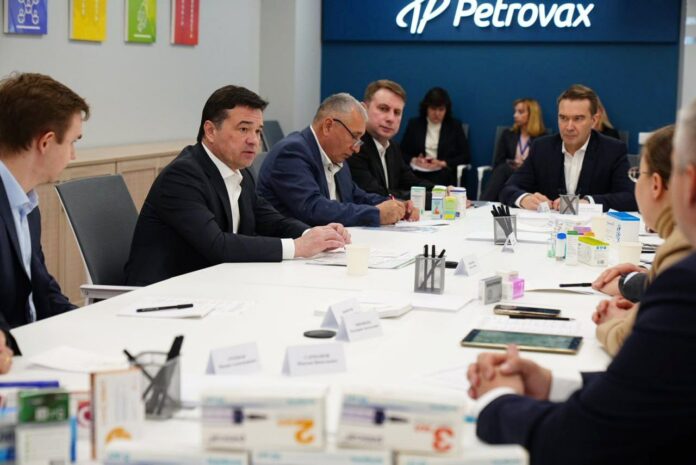 Губернатор встретился в Подольске с фармпроизводителями Подмосковья