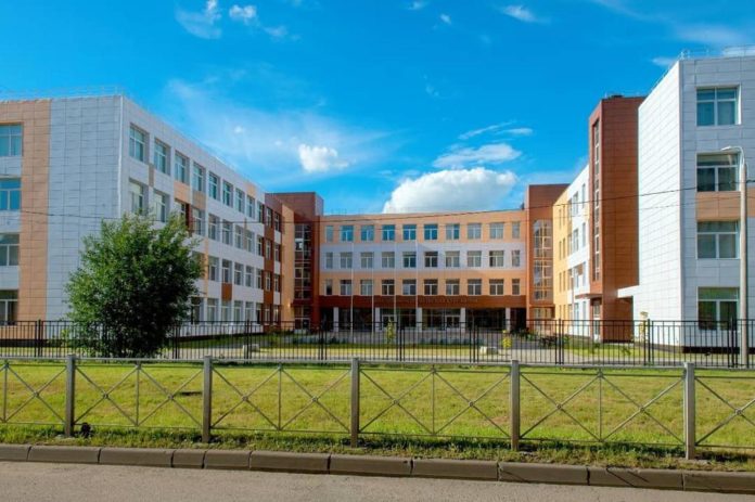 Новая школа на улице Революции в Климовске проходит лицензирование