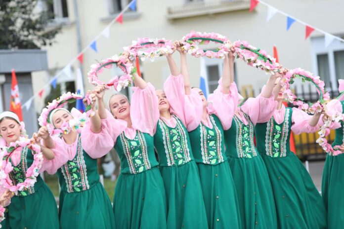 В Большом Подольске прошли празднества, посвящённые Дню Государственного флага России