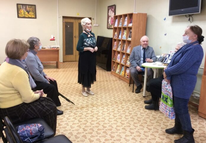 Заседания клуба духовного краеведения «Ищем корни» возобновились в подольской библиотеке №2