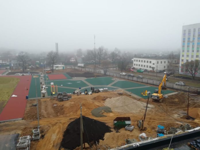 В микрорайоне Климовск завершается строительство новой школы