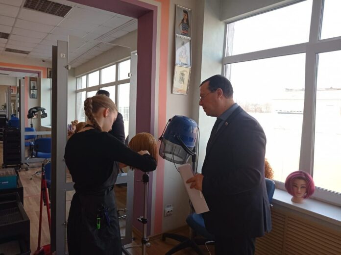 Подольские партийцы приняли участие в организационном совещании комиссии по развитию профессионального образования