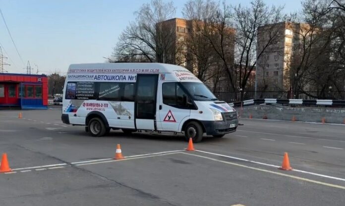 В Мострансавто действует программа бесплатной профессиональной переподготовки на права категории D