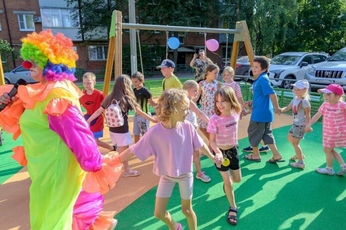 Новая детская площадка в селе Сынково