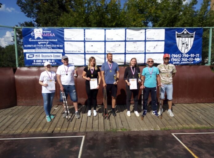 Соревнования по городошному сорту прошли в Большом Подольске на площадке подольского лицея №26