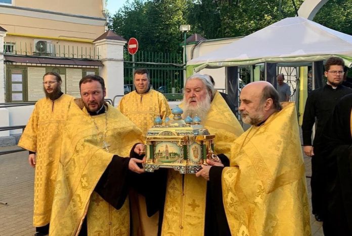 Ковчег с мощами князя Александра Невского принесён в Троицкий кафедральный собор 14 июня 2021