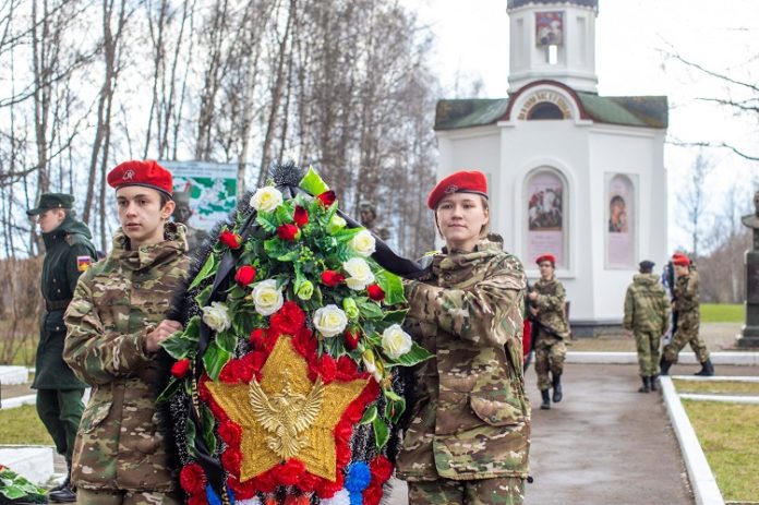 В деревне Кузовлево состоялось Торжественное открытие «Вахты Памяти»