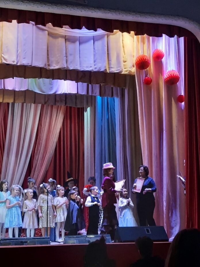 Отчётный концерт вокального коллектива «Вдохновение» состоялся в ДК им.1 Мая