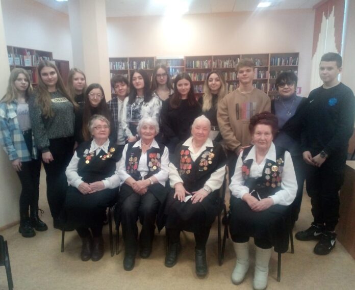 Патриотический час состоялся в библиотеке №1 имени Павла Северного