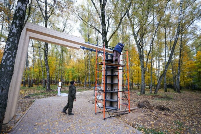 Заканчивается благоустройство лесопарка «Березки» в Подольске