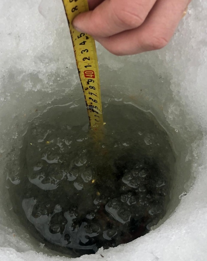 О толщине льда на Пахре 26 февраля