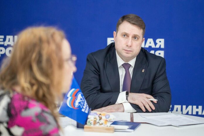 В Общественной приемной МО ВПП «Единая Россия» продолжаются традиционные приемы населения Секретарем местного отделения...