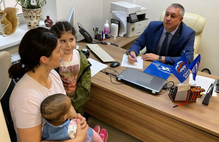 Работа с обращениями граждан — на особом контроле