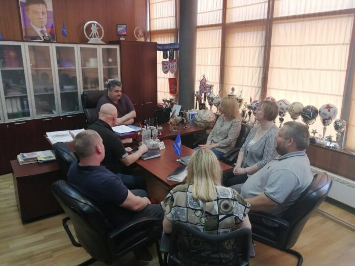 Депутат Олег Паскарь вместе с жителями подвели итоги голосования за объекты для благоустройства в...