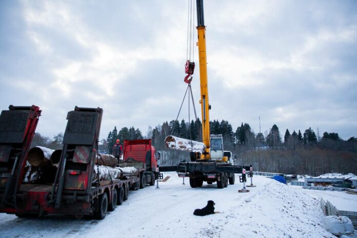 Подходы к временному мосту у Кутьина в Подольске готовы на 95%