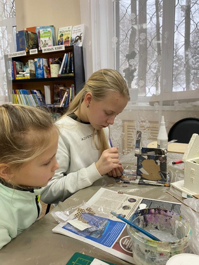 В библиотеке №21 состоялось занятие кружка «Барокко»