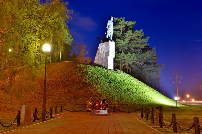 Семьдесят девять лет назад, сражаясь в воздухе, погиб Герой Советского Союза Виктор Талалихин