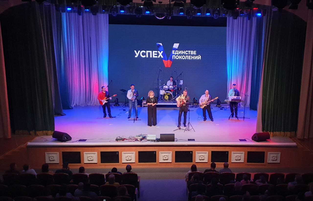 В Дубровицах чествовали защитников Отечества: успех — в единстве поколений!