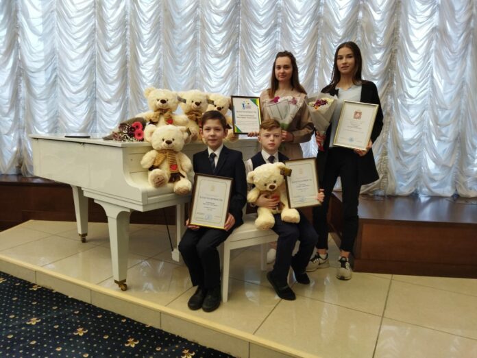 Юные подольчане удостоены наград на торжественном мероприятии Министерства образования МО «Мы вместе»