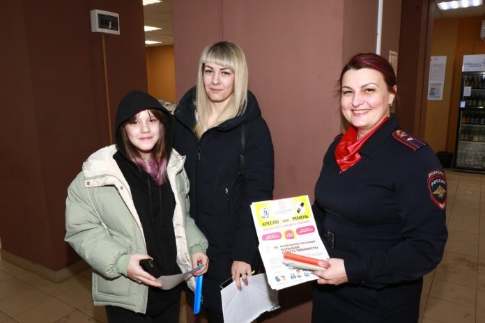 Сотрудники Госавтоинспекции г.о. Подольск провели тематическую акцию «Пристегнись!»