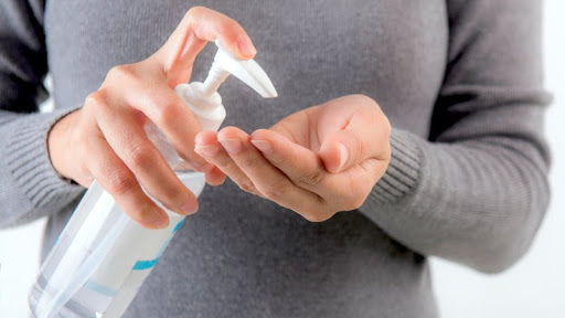 Роспотребнадзор сообщает: как выбрать антисептик против коронавируса
