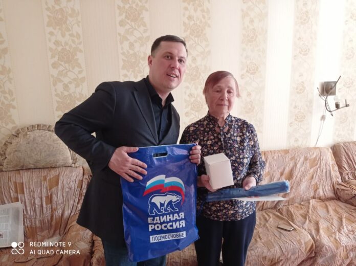 Подольские партийцы адресно посетили ветеранов – бывших узников фашистских концлагерей