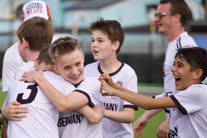 В Химках прошёл международный футбольный турнир «Кубок флагов мира»