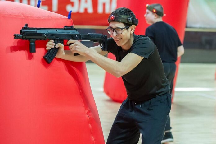 Космическое сражение: в Подольске прошёл турнир по лазертагу ко Дню космонавтики