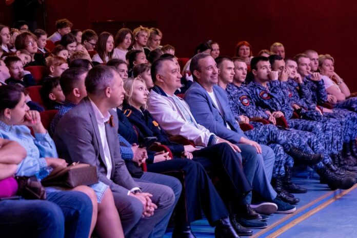 Юные подольчане приняли участие в проекте «Один день с Росгвардией»