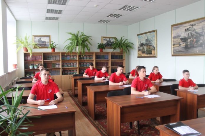 «Патриоты Подолья» стали первыми в отборочном региональном этапе военно-патриотической игры «Победа»