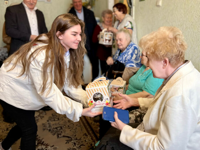 Подольские молодогвардейцы поздравили членов Совета ветеранов Г. о. Подольск