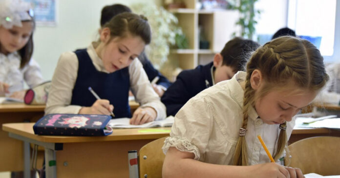 К сведению подольчан: на территории Подмосковья стартовали всероссийские проверочные работы