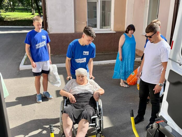 Подольские молодогвардейцы оказали адресную помощь в сопровождении жительницы микрорайона Львовский