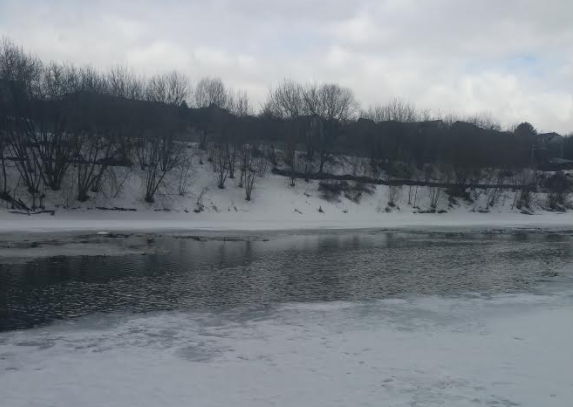 О толщине льда на Пахре 23 марта