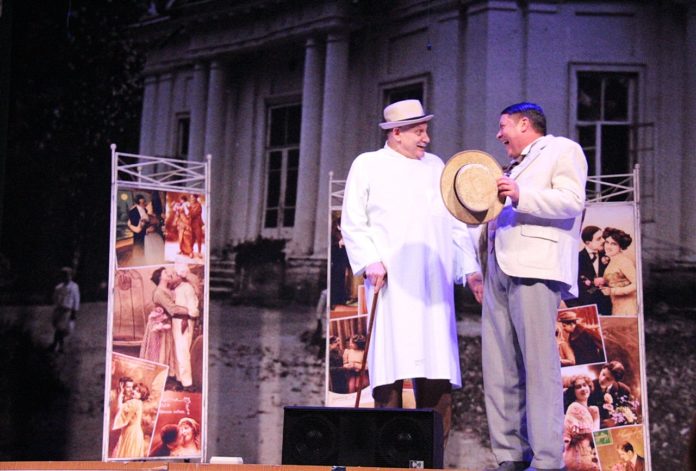 Спектакль «Рецепт семейного счастья» состоялся в КПЦ «Дубровицы»