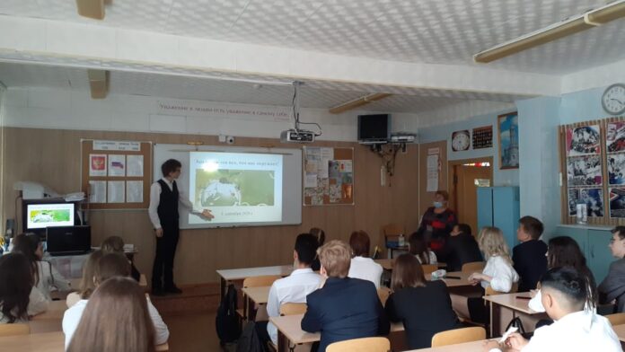 Уроки знаний прошли в СОШ № 25