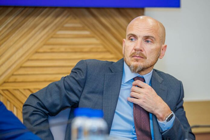 «Единая Россия», «Газпром межрегионгаз» и издание «Московский комсомолец» запустили информационный проект «Газ в каждый...