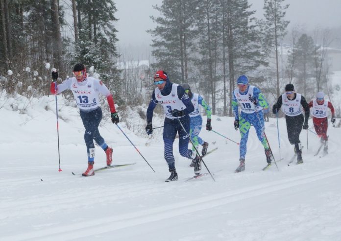 Серебряную медаль завоевал спортсмен из Подольска на первенстве России по лыжным гонкам